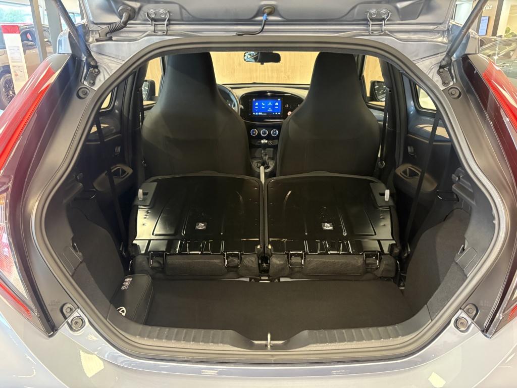 Toyota Aygo X 1.0 vvt-i mt play