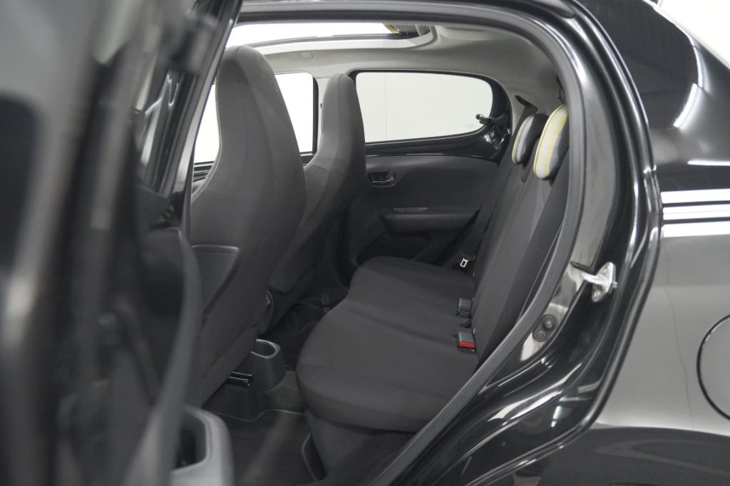 Peugeot 108 1.0 e-vti collection top! | elektrisch vouwdak | apple carplay 