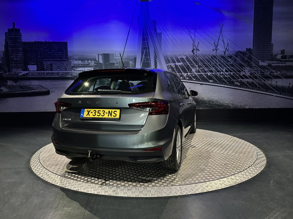 Skoda Fabia 1.0 tsi ambition *led*navi*appconnect*