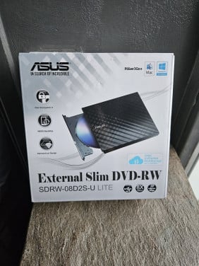 Nieuwe Asus. ASUS SDRW-08D2S-U Externer 8-Fach Slim Dvd Brenner Cyberlk