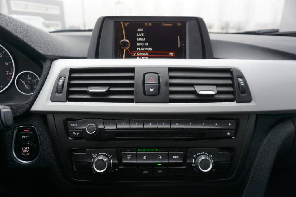 BMW 3-serie 320i automaat - airco / cruise / elektr. ramen / nap