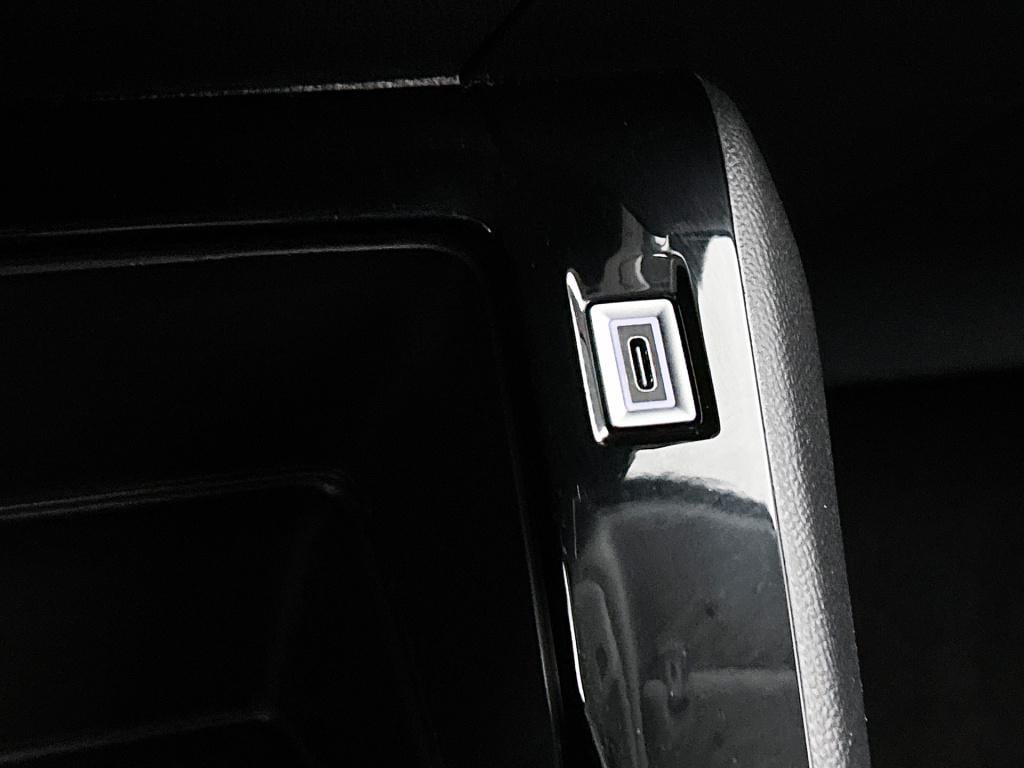 Peugeot 208 100 pk style | rijklaar | parkeersensoren | navigatie | apple c