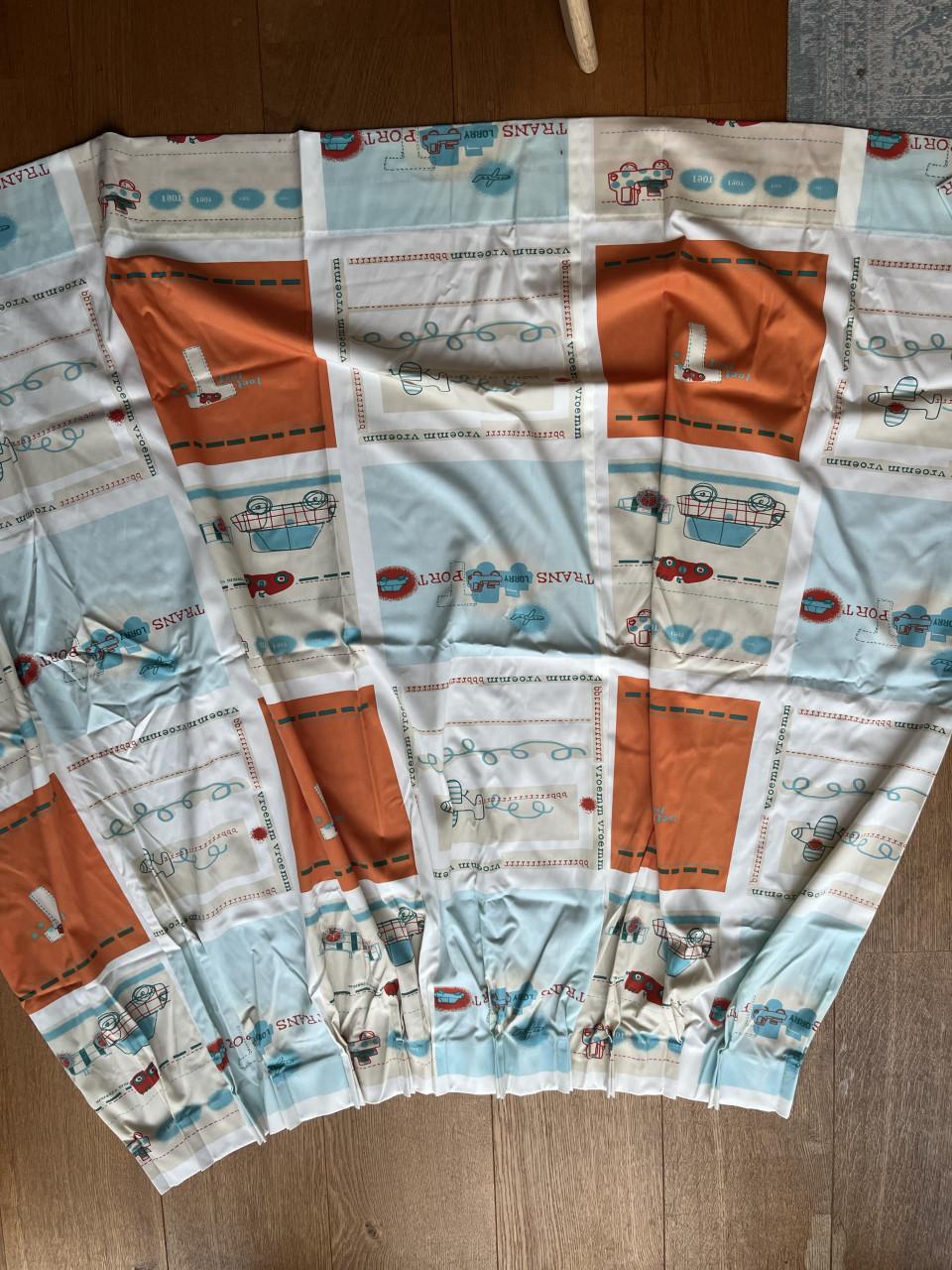 Twee gordijnen, 140/100 cm, kinderkamer