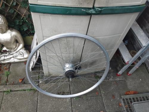 28 inch shimano nexus achterwiel, 7 speed,rollerbrake rem