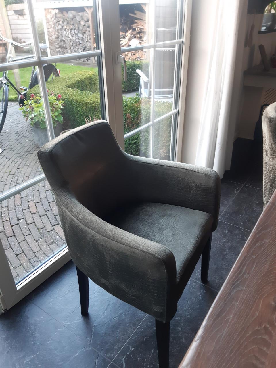 Zeer mooie set eetkamerstoelen 6 stuks