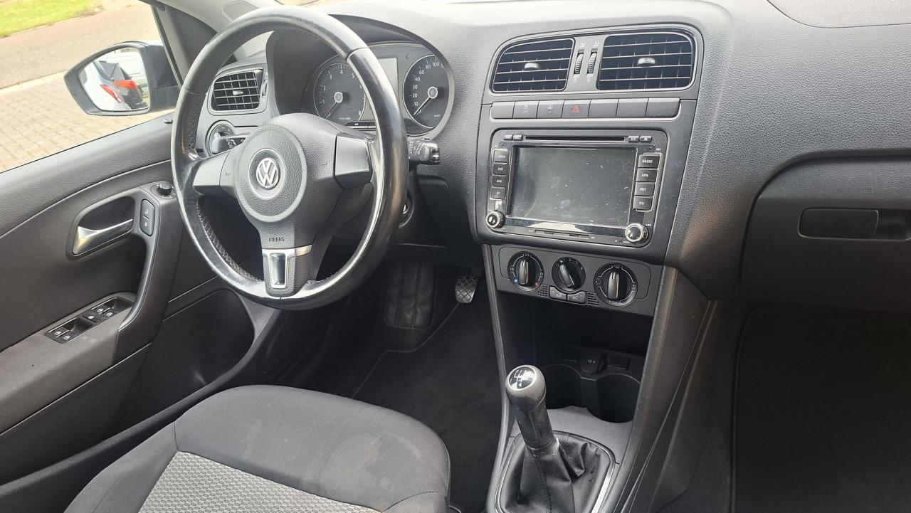 Volkswagen Polo 1.4 16v Highline 5deurs bj:2010 airco lm-velgen