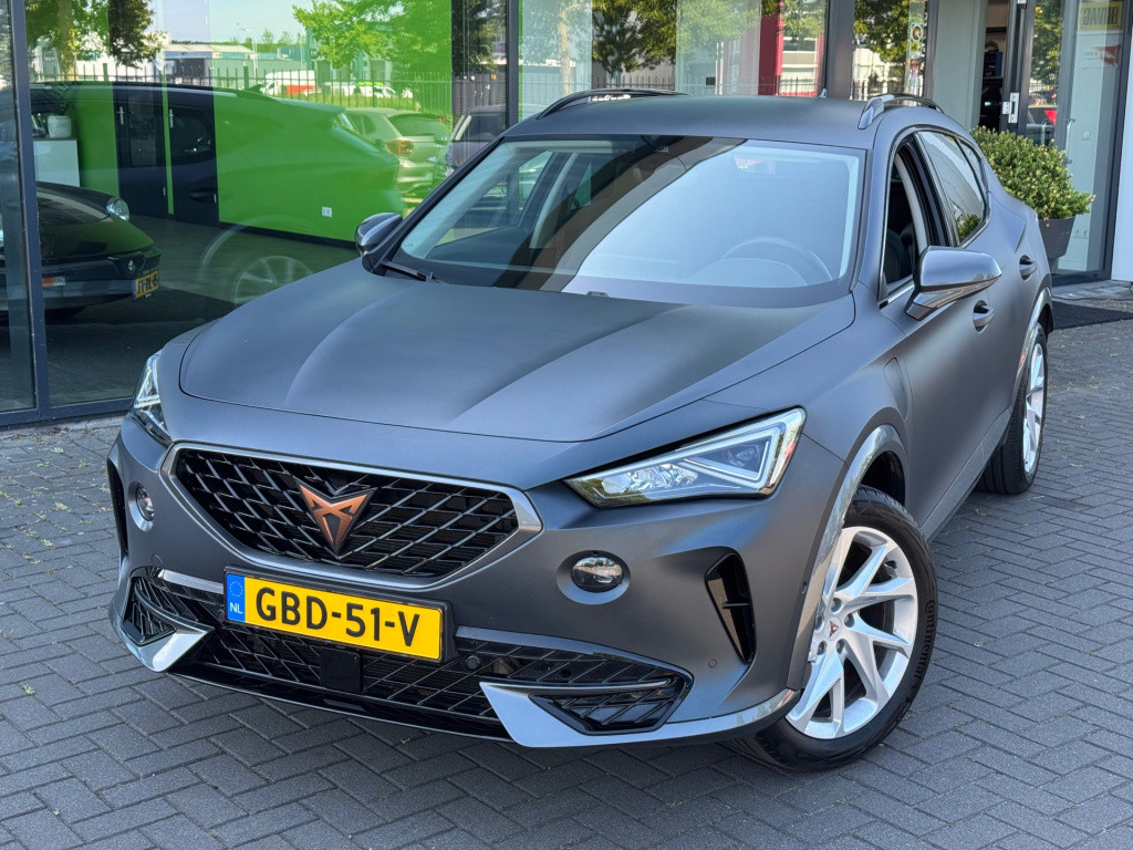 Cupra Formentor 1.4 e-hybrid business * matt grijs * navigatie * trekhaak