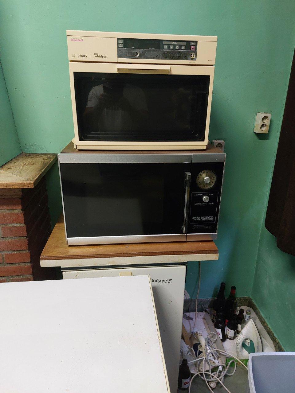 2 magnetron ovens philips / empress