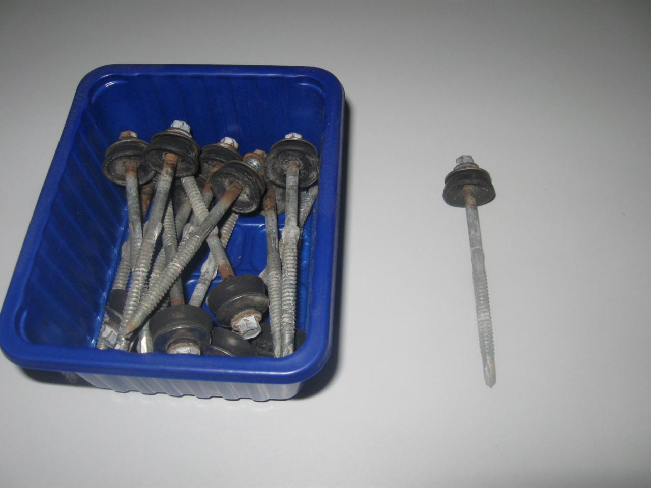 15 Bouten met rubberen dop