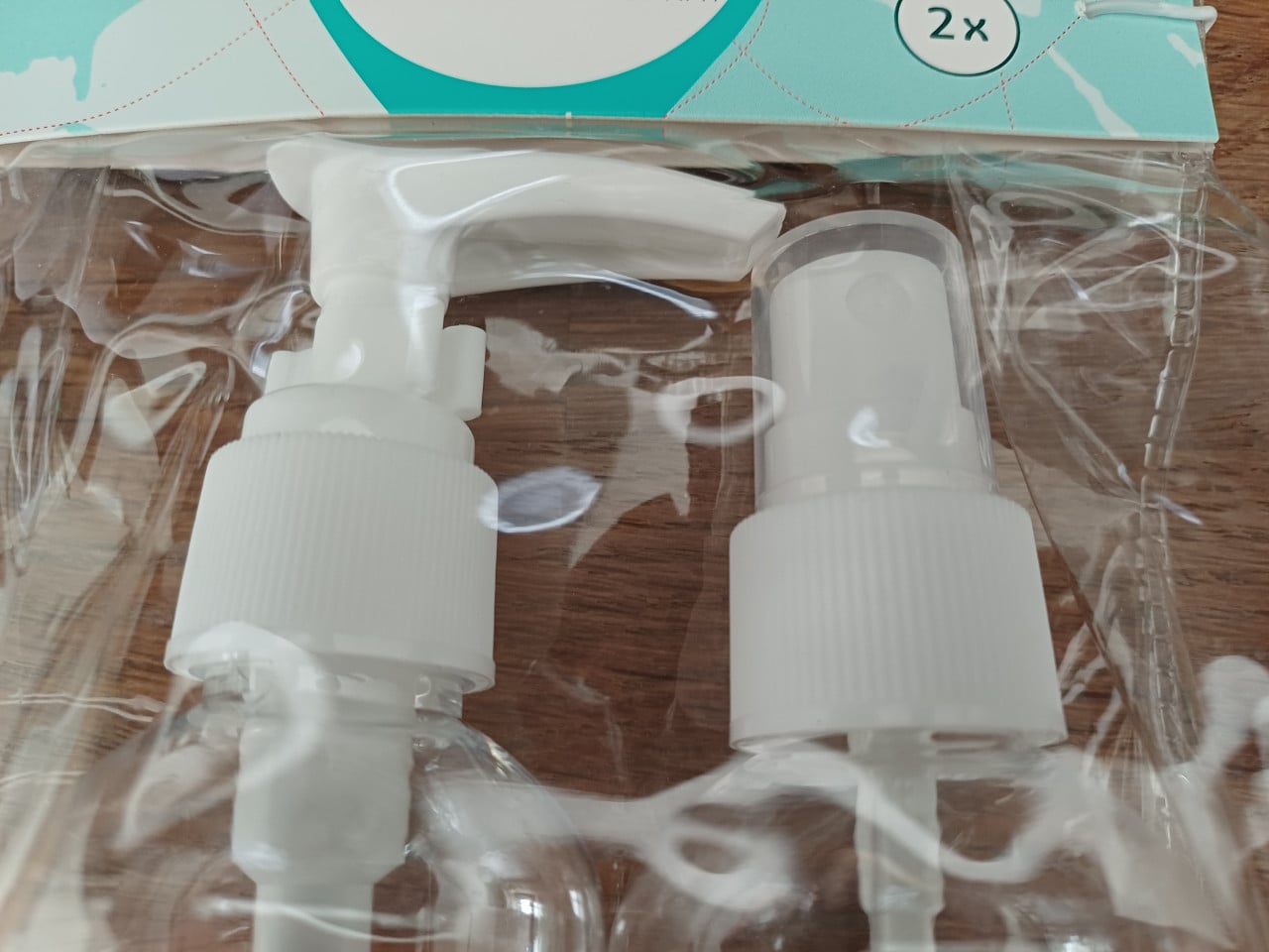Nieuw: reisflesjes met pomp en spray, 2 x 100 ml