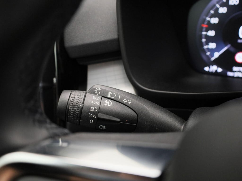 Volvo XC40 1.5 t5 recharge inscription expression | navigatie | camera | cl