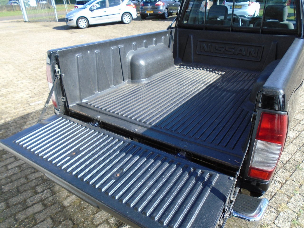 Nissan Pick-up King cab 2.5 Di