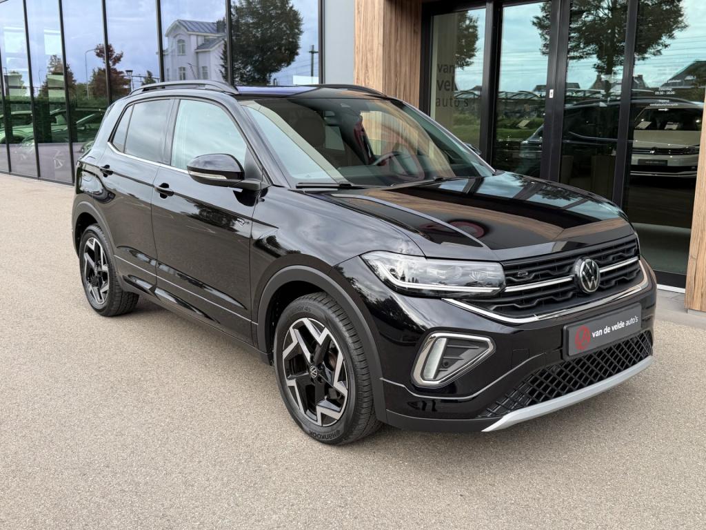 Volkswagen T-cross 1.5 tsi 150pk dsg r-line | camera | trekhaak | navi | iq