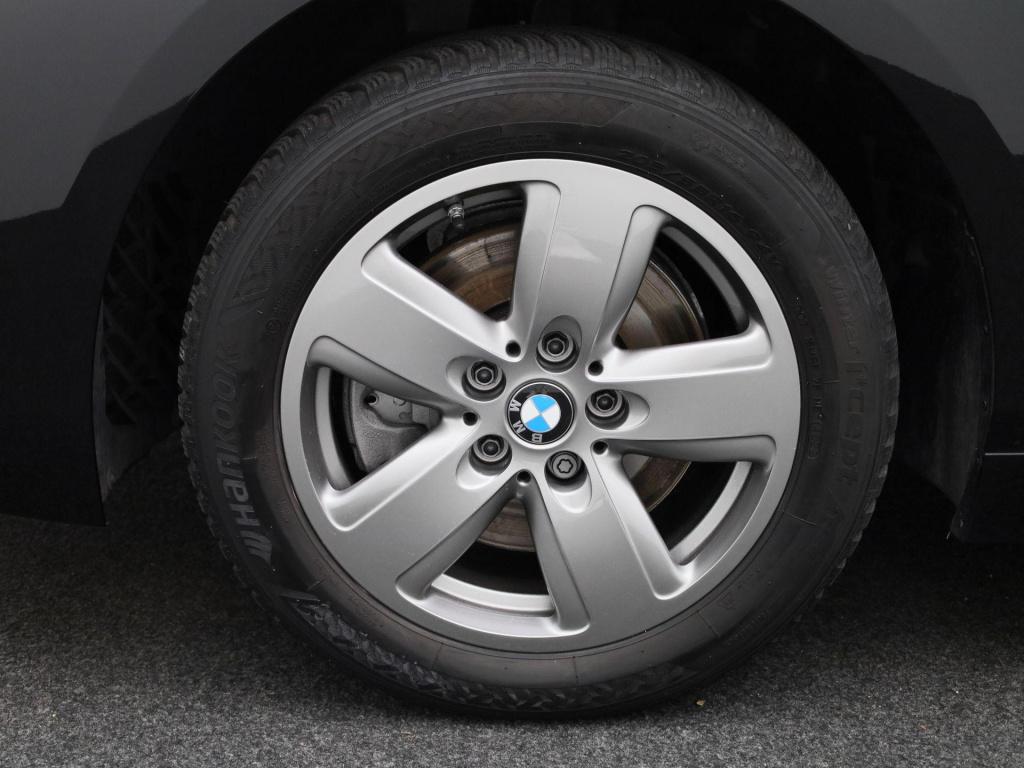 BMW 1 Serie 116i executive | automaat | parkeer sensoren | navigatie | virt