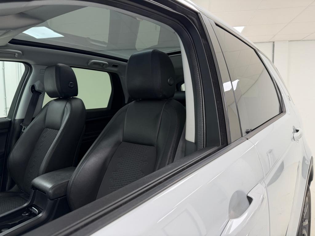 Land Rover Discovery 2.0 si4 hse dynamic | trekhaak | panoramadak | meridia