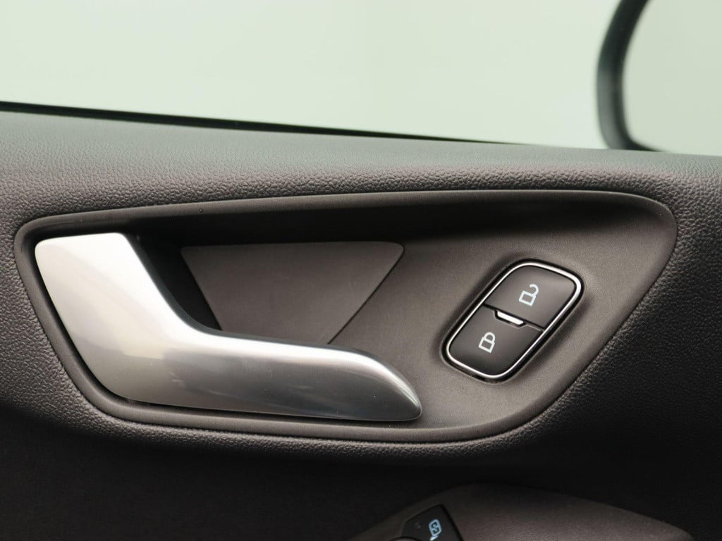 Ford Fiesta 1.0 ecoboost hybrid st-line | cruise control | climate control 