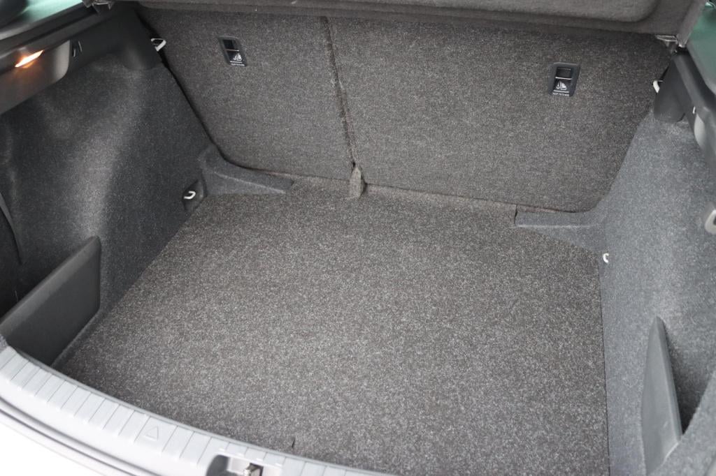 Skoda Scala 1.0 tsi sport business