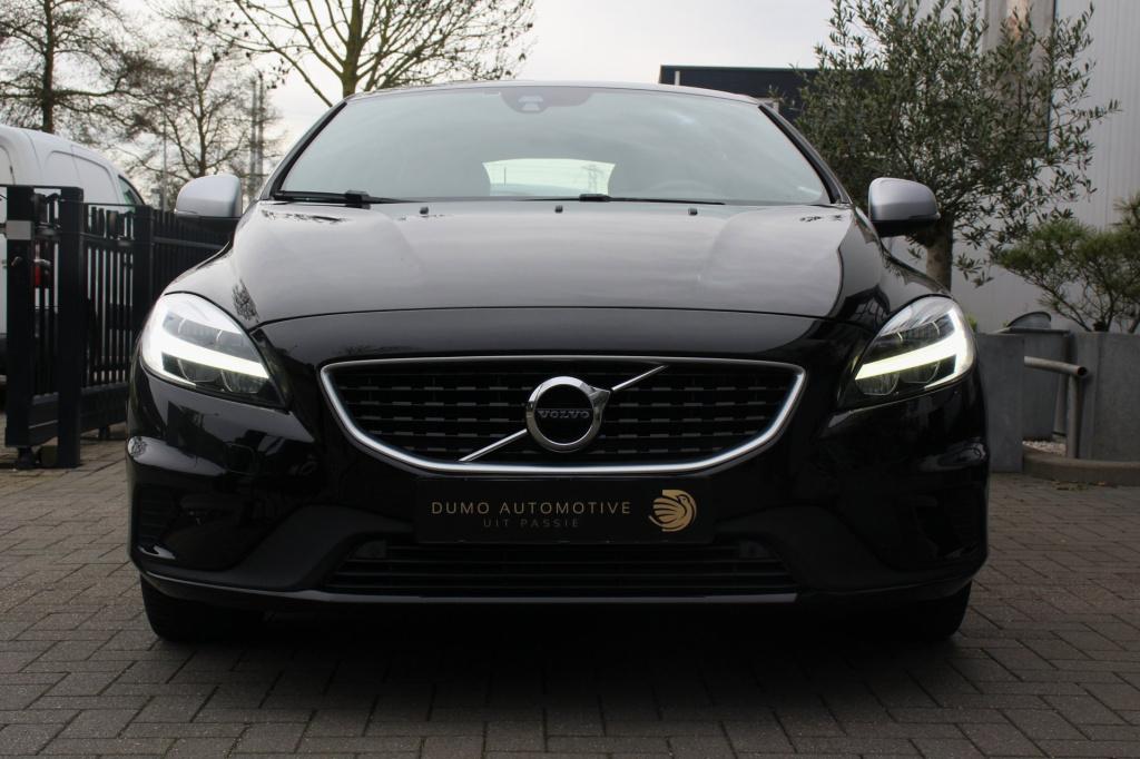 Volvo V40 1.5 t2 r-design automaat - leder/alcantara - led - navi - pdc + c