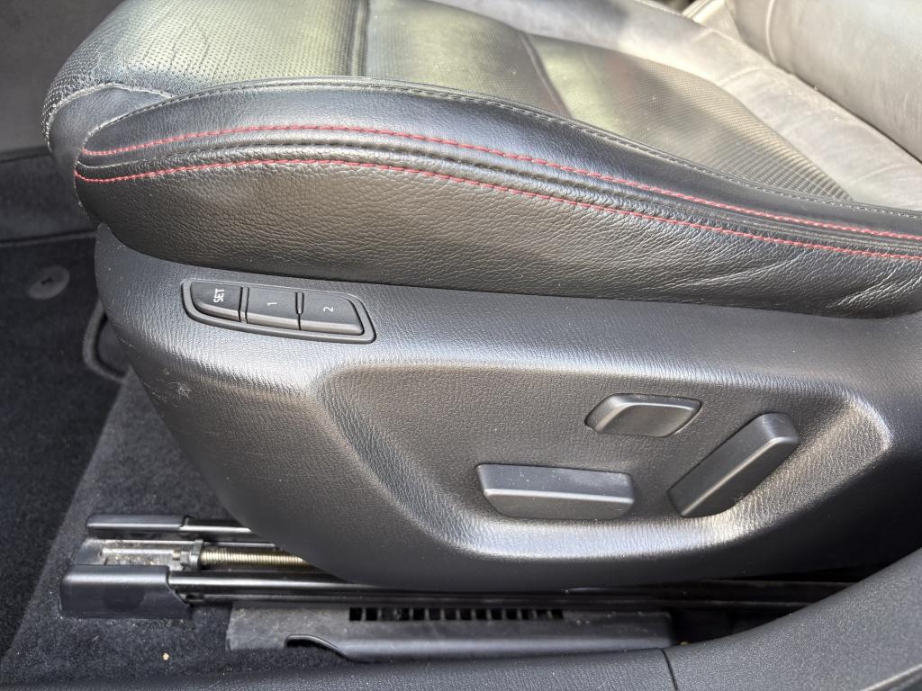 Mazda 6 sportbreak 2.0 hp gt-m trekhaak leren bekleding