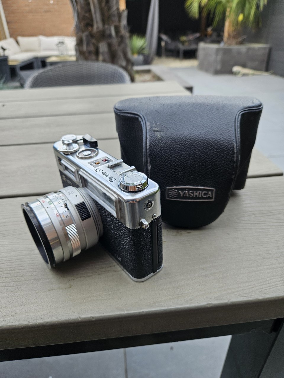 Werkende zeer nette vintage Yashica Electro 35 met originele lens...