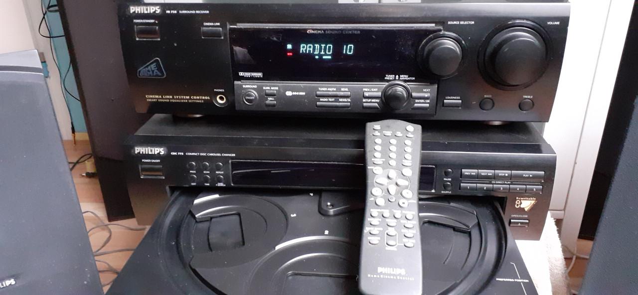Stereo set philips versterker- boxen-stands- 5 cd wisselaar a-bediening