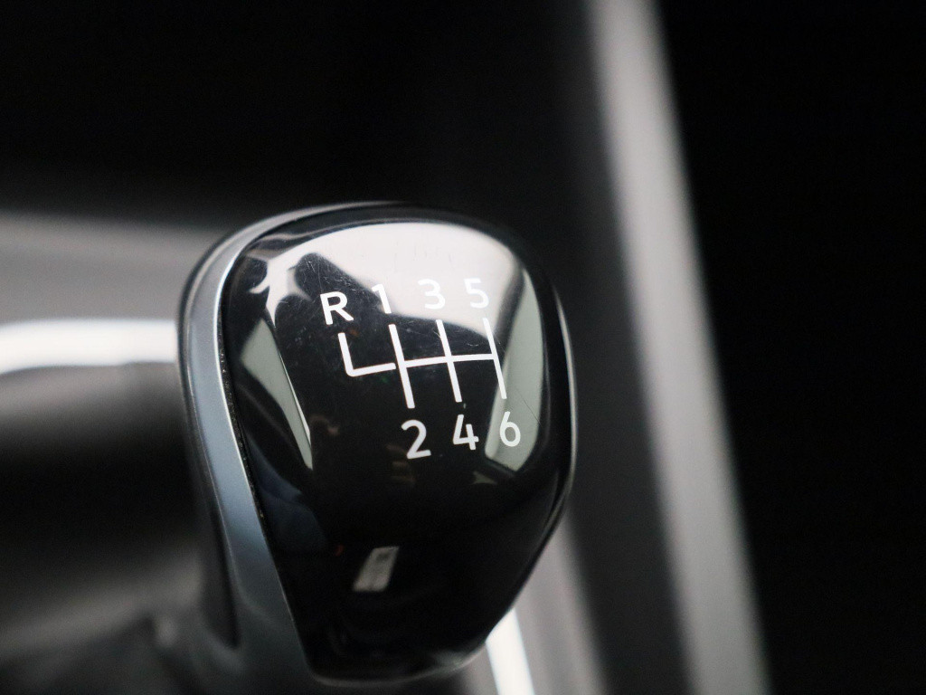 Volkswagen Golf 1.5 tsi | virtual cockpit | navigatie | dab | stoel/stuur v
