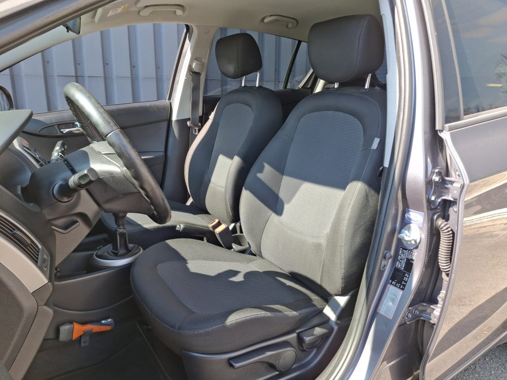 Hyundai I 20 1.2 hp i-motion 5-deurs | airco | trekhaak