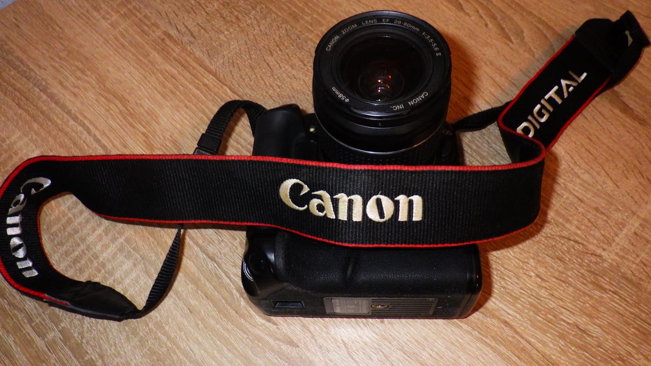 CANON EOS 1000D spiegelreflex camera