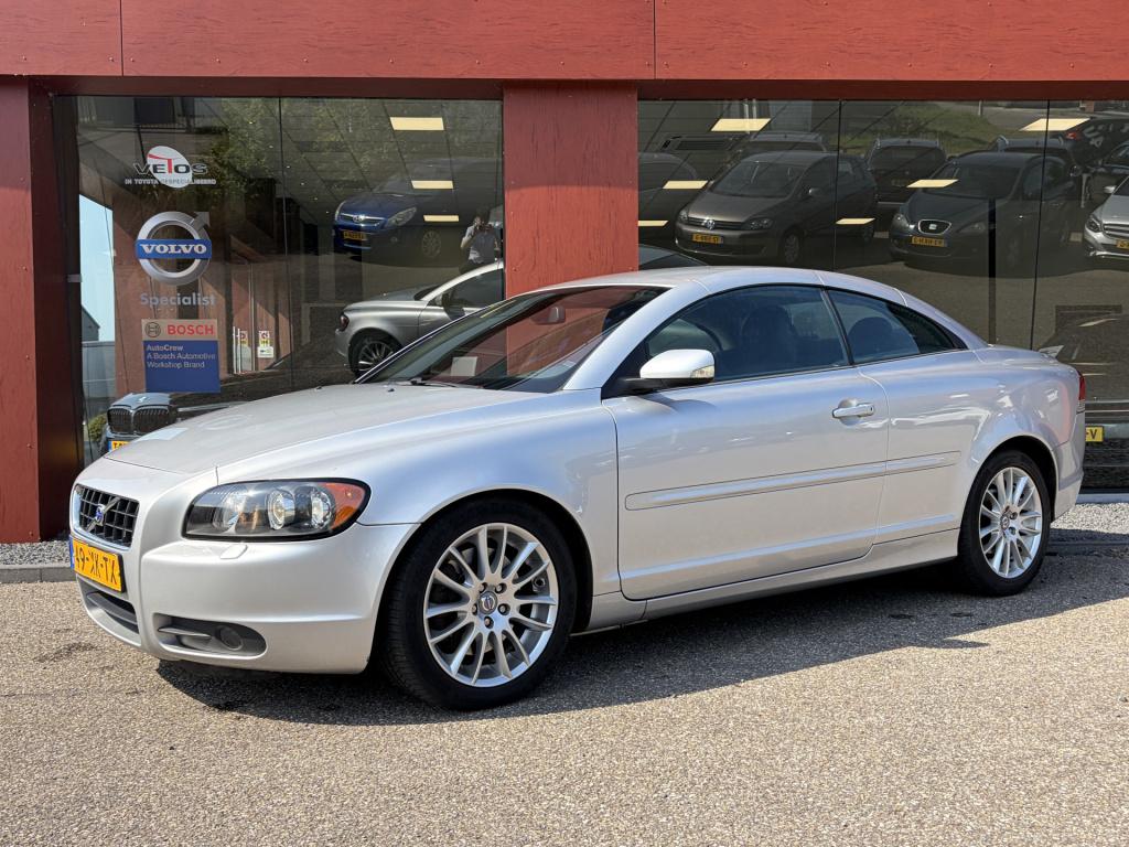 Volvo C70 convertible 2.4i momentum