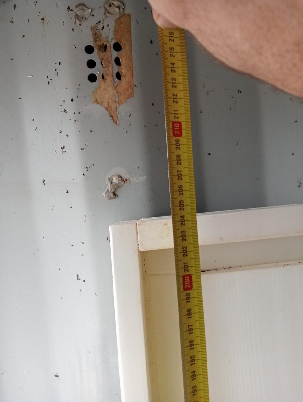 Deur met kozijn en raamkozijn