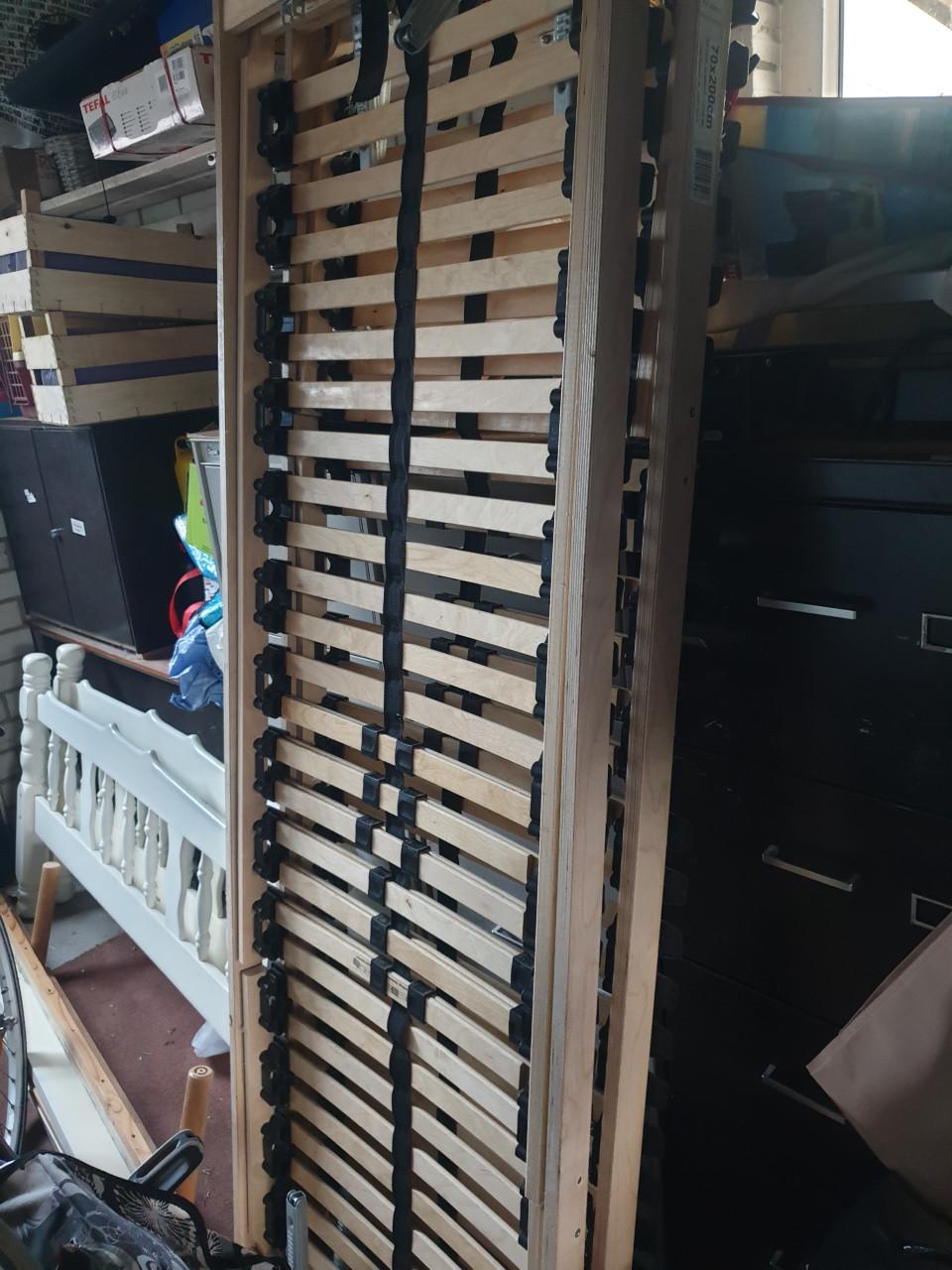 Gratis Bed 140×200 incl. 2x lattenbodem