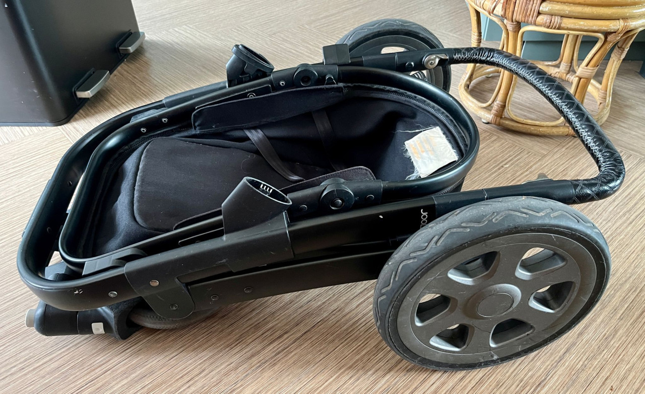 Maxi Cosi en bijbehorend te koop een Joolz Geo2 Kinderwagen + veel extra’s