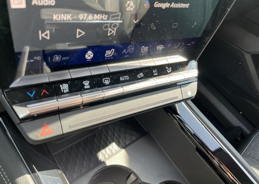 Renault Austral 1.2 e-tech full hybrid 200 iconic - demo / panorama glazen 