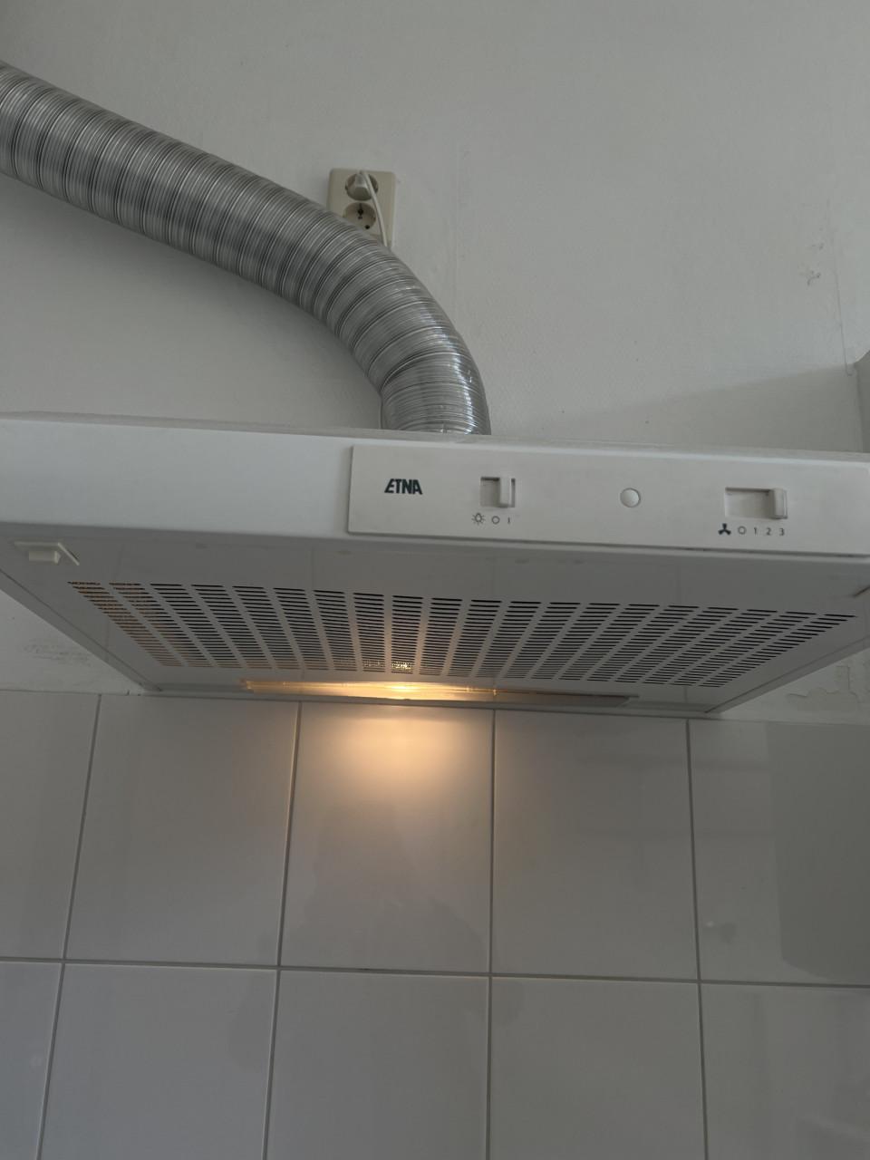 Als nieuw vrijstaand/onderbouw Afzuigkap met flexibel afvoerslang