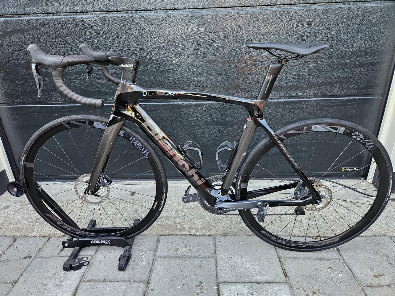 Bianchi Oltre XR4 Disc – Maat 53 – Shimano Ultegra Di2 – Prachtige staat!