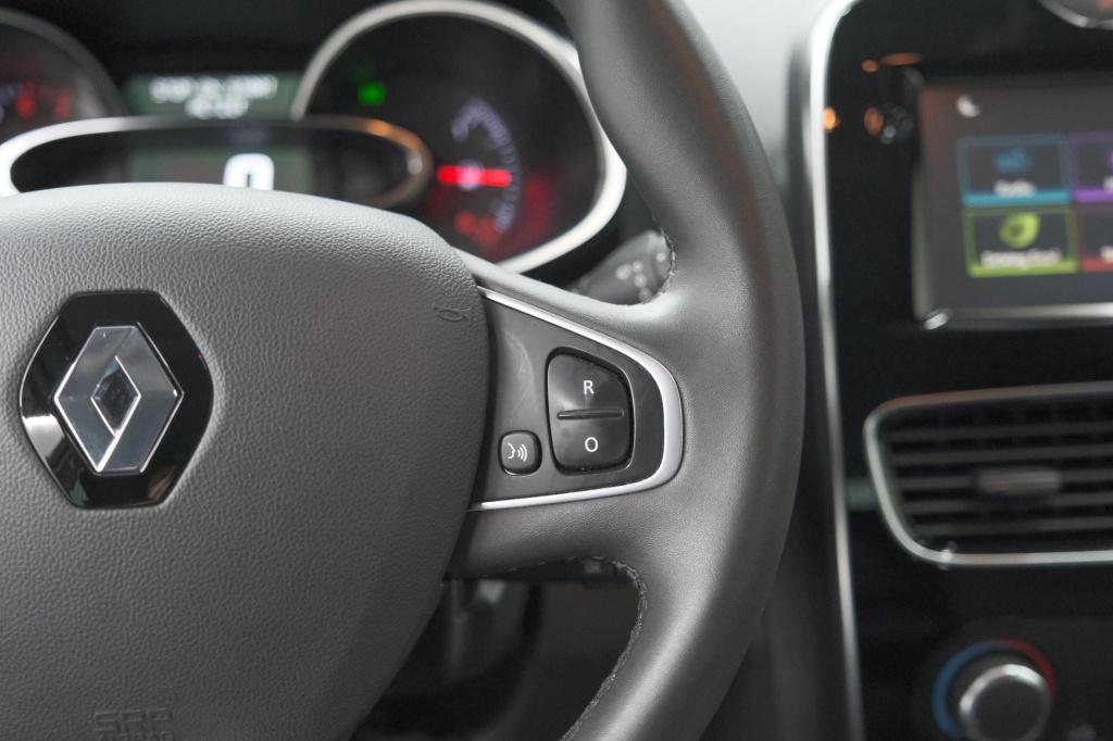 Renault Clio tce 90 limited | trekhaak | navigatie | parkeersensoren