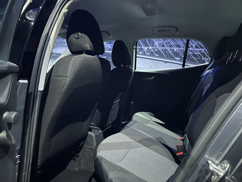 Skoda Fabia 1.0 tsi business edition *camera*pdc*winterpack*app*navi*