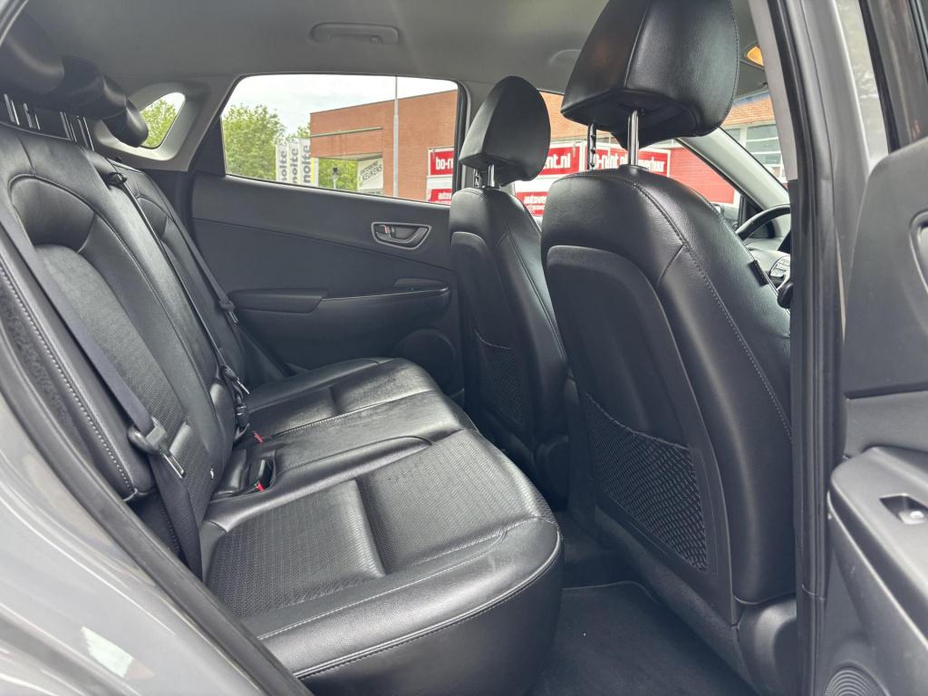 Hyundai Kona ev premium 64 kwh soh 95%