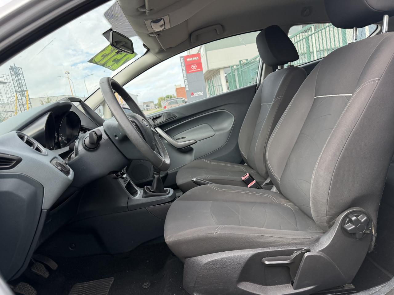 Ford Fiesta 1.25 52KW Limited 3DRS 2009 Zilver Airco Apk Nap
