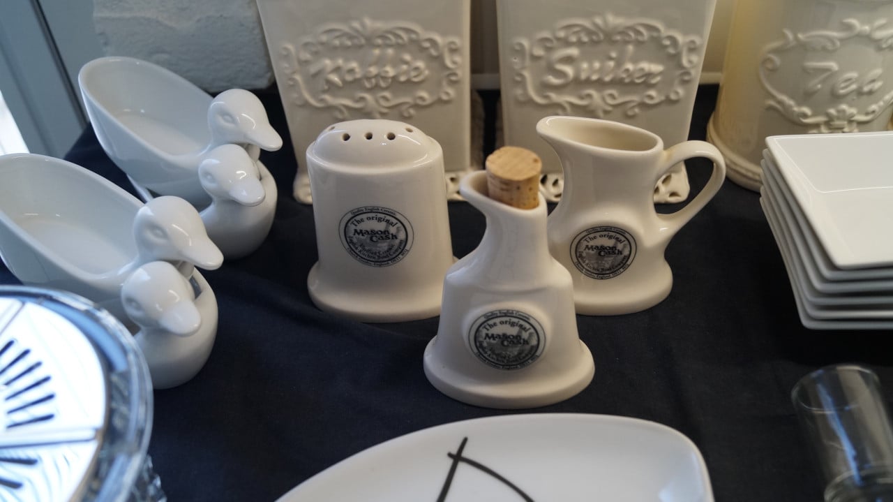 Diverse keuken / gebruiksspullen en glaswerk