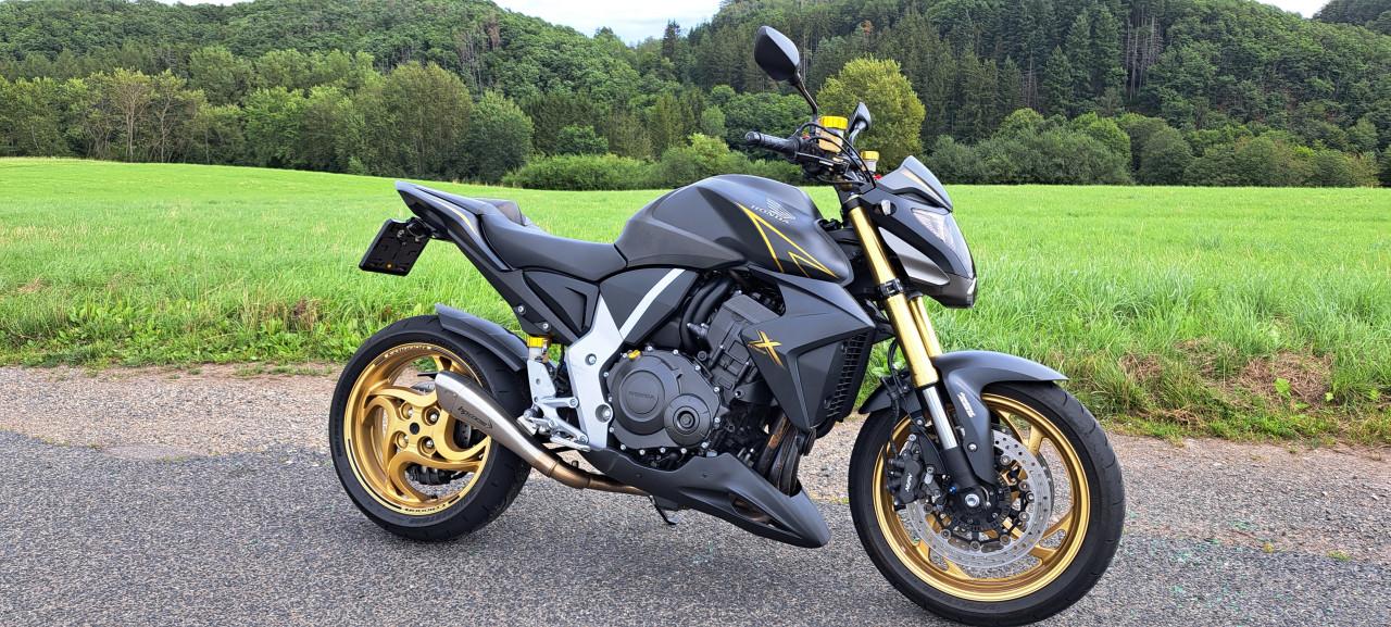 Nette Honda cb1000R