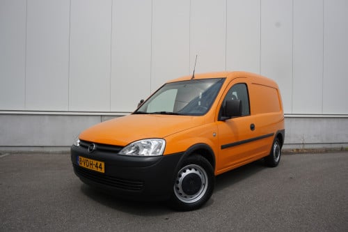 Opel Combo 1.6 Comfort - Nieuwstaat! / Benzine / Marge / Trekhaak / NAP