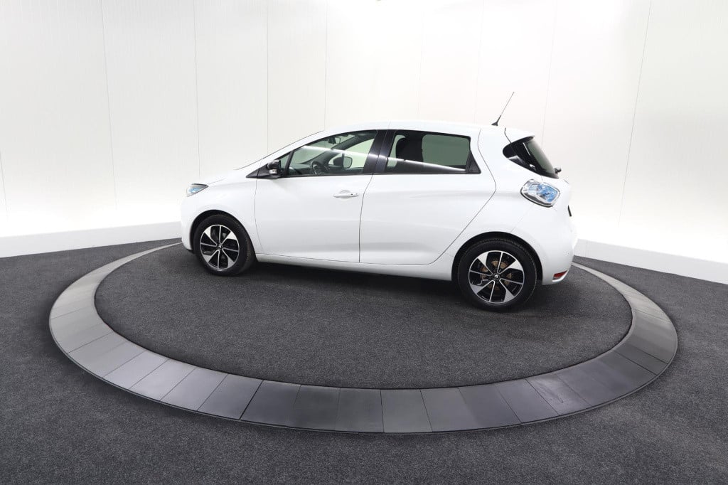 Renault Zoe q90 intens quickcharge 41 kwh | huuraccu | parkeersensoren | na