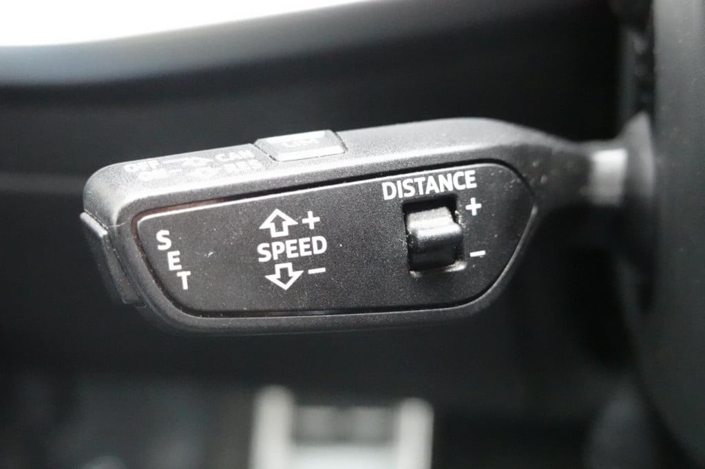 Audi A3 limousine 30 tfsi s edition