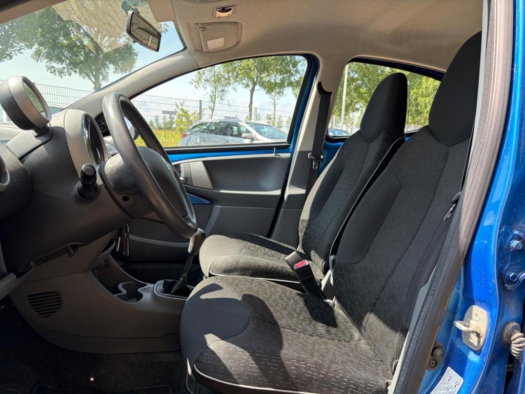 Peugeot 107 1.0-12v xs