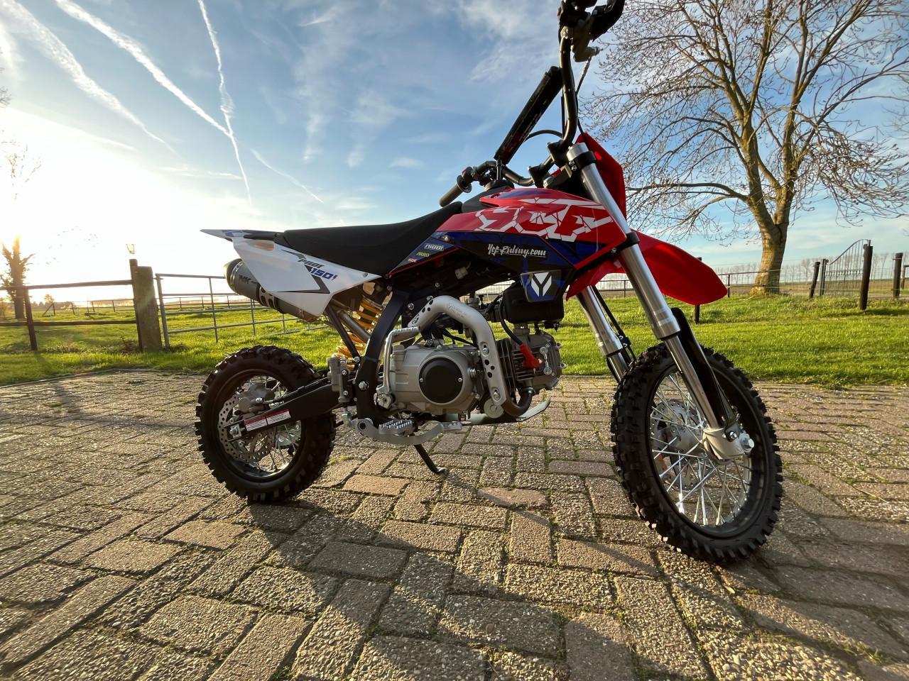 Nieuwe YCF 150E pilot