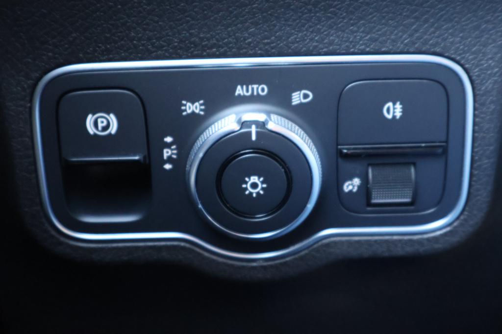 Mercedes-Benz Glb amg 35 4matic l 306 pk l mbux l camera l led l wegklapbar