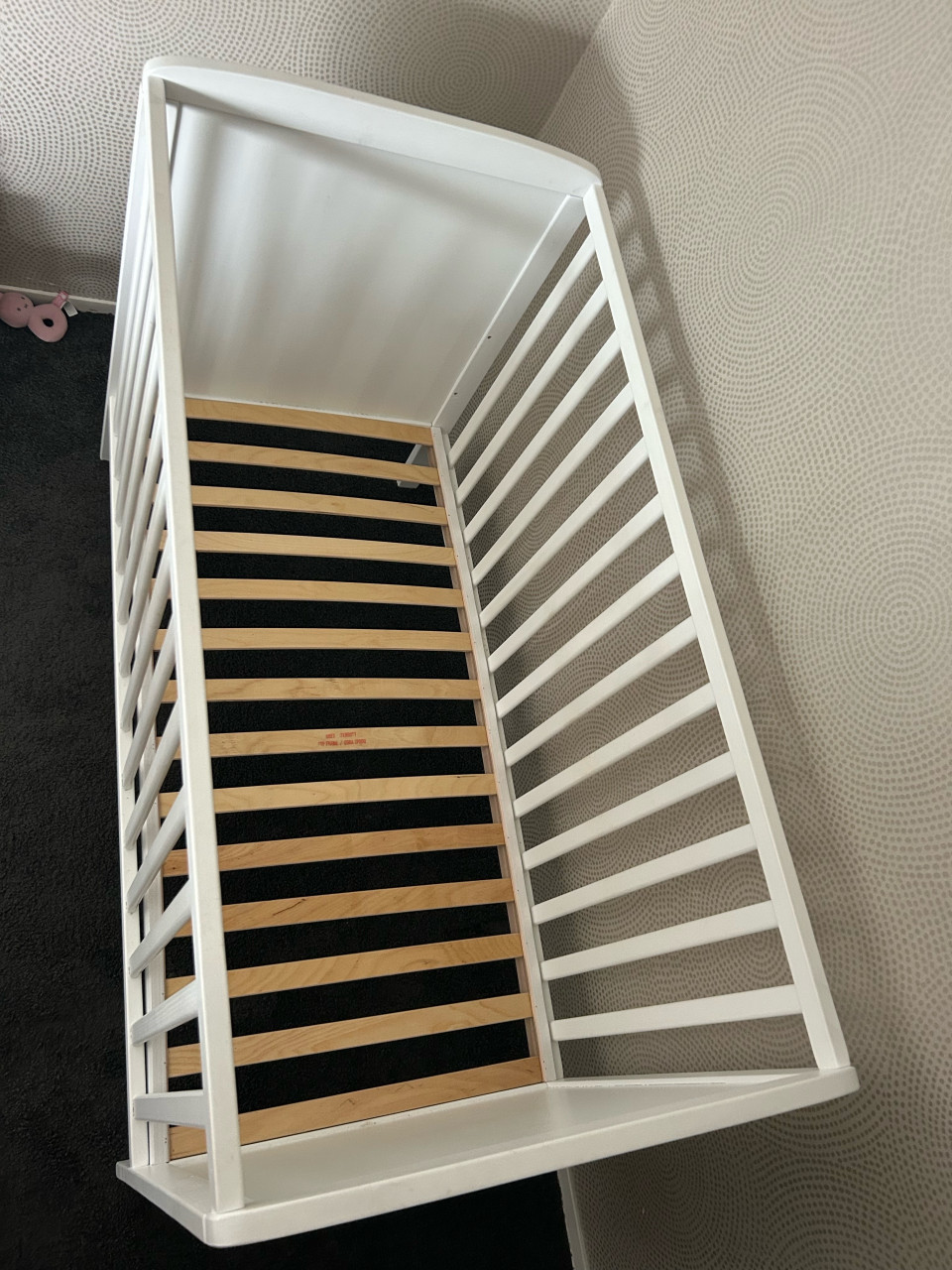 Ledikantje platte spijl (eventueel met matras, zie beschrijving)