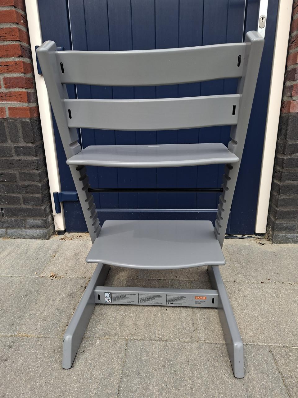 Stokke Trip Trap meegroeistoel grijs