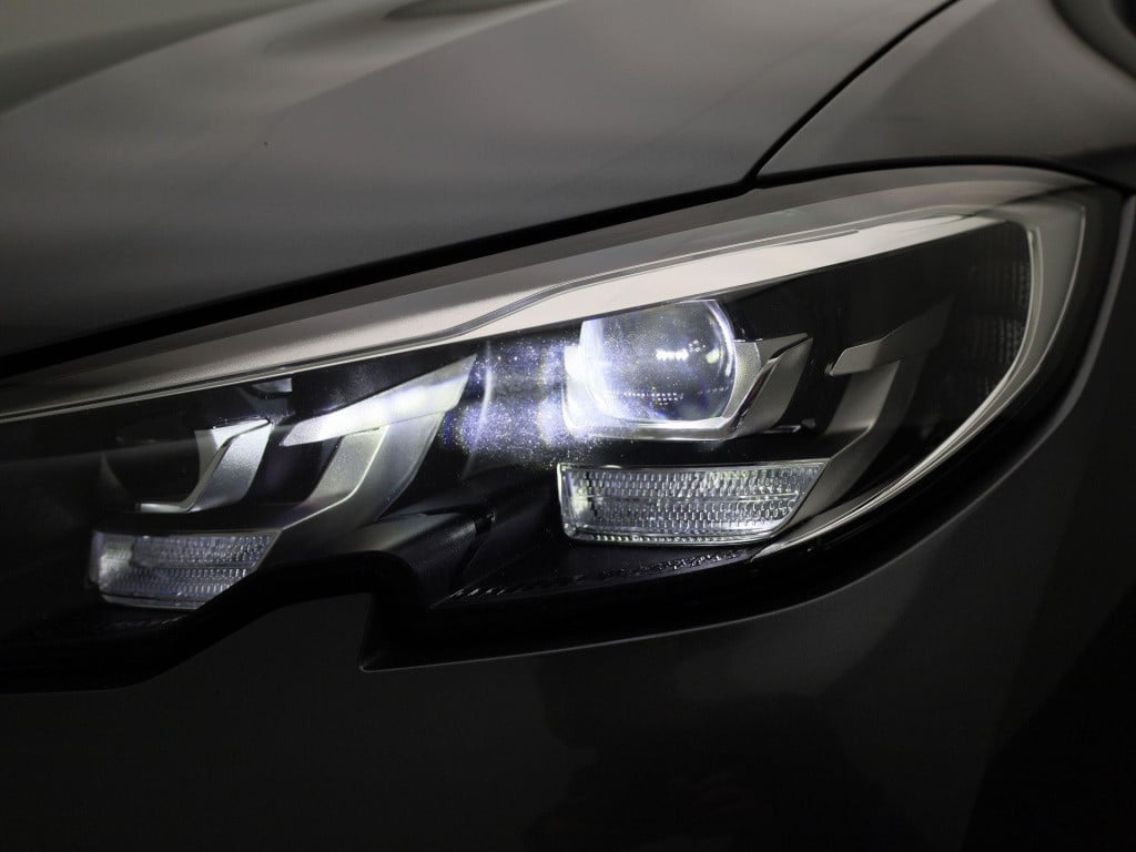 BMW 3-serie 320e high executive | automaat | navigatie | leder | elektrisch